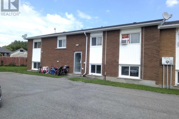 1452 St Michel Avenue, Cornwall, ON K6H3M8 Photo 2