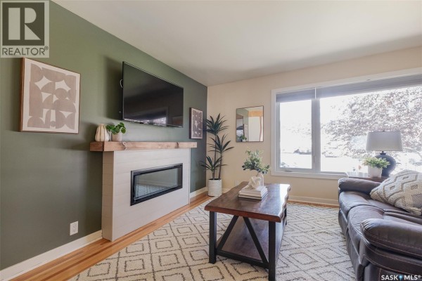 Kitchen - 1454 Horace Street, Regina, SK S4T5L8 Photo 3