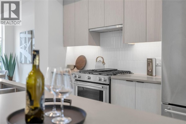 3pc Ensuite bath - 1455 Cara Glen Court Unit# 135, Kelowna, BC V1V3B8 Photo 5