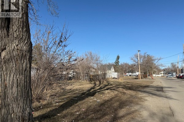 1455 Edward Street, Regina, SK S4T4M9 Photo 3