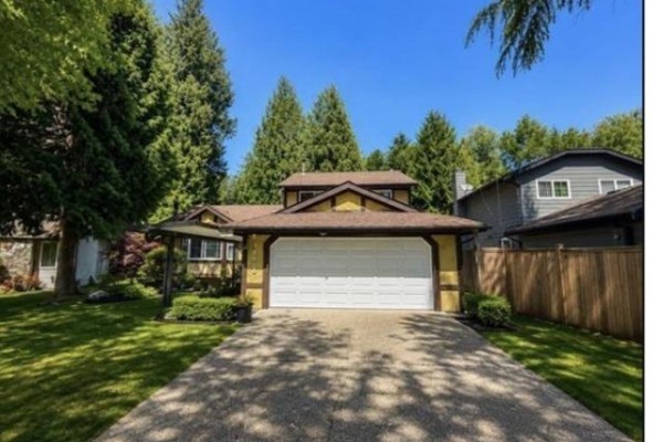 14565 91a Avenue, Surrey, BC V3R7K6 Photo 2