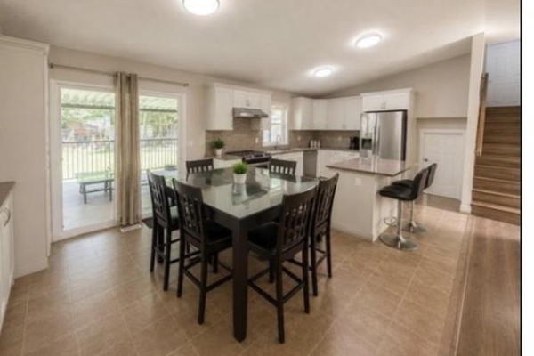14565 91a Avenue, Surrey, BC V3R7K6 Photo 3