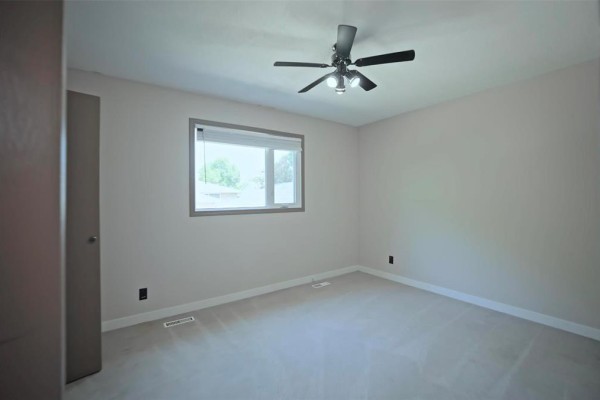 Primary Bedroom - 1457 Jefferson Avenue, Winnipeg, MB R2P0R5 Photo 4