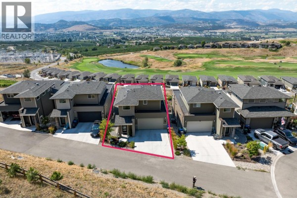 4pc Ensuite bath - 1458 Summer Crescent, Kelowna, BC V1P1T8 Photo 2