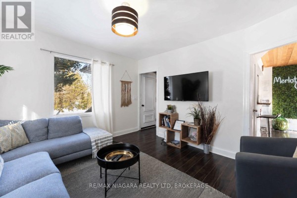 Family room - 1459 Niagara Stone Road, Niagara On The Lake, ON L0S1T0 Photo 4