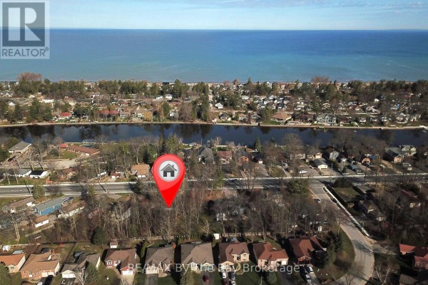 1459 River Road W, Wasaga Beach, ON L9Z2W5 Photo 2