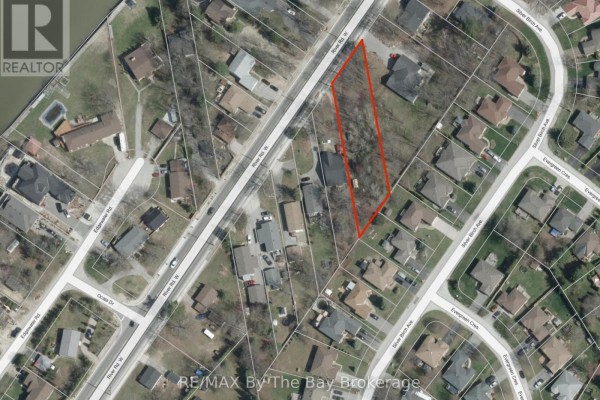 1459 River Road W, Wasaga Beach, ON L9Z2W5 Photo 4