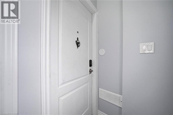 146 Bankside Drive Unit# Upper, Kitchener, ON, photo 2