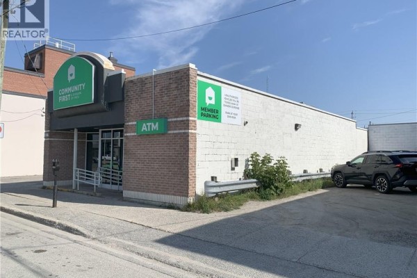 146 Cedar Street S, Timmins, ON, photo 2