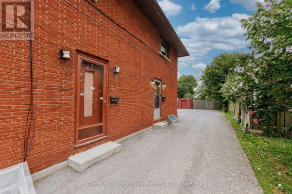 Kitchen - 146 Central Avenue, Fort Erie, ON L2A3S7 Photo 2