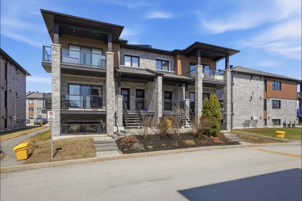 Living room - 146 Ch. Fraser, #b, Gatineau, QC J9H0G9 Photo 2