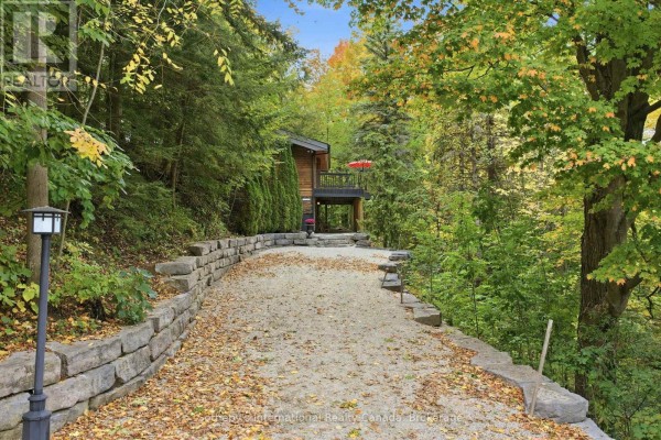 146 Chamonix Crescent, Blue Mountains, ON, photo 2