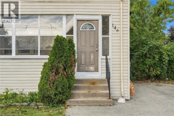 4pc Bathroom - 146 East 23rd Street, Hamilton, ON L8V2X1 Photo 5