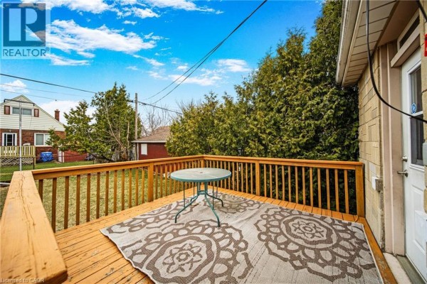Living room/Dining room - 146 Glencarry Avenue Unit# Upper, Hamilton, ON L8K3R8 Photo 5