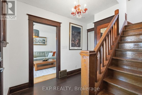 4pc Bathroom - 146 Ottawa Street S, Hamilton, ON L8K2E4 Photo 5