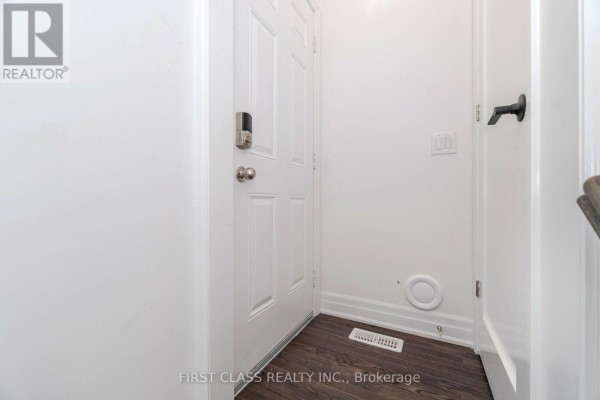 Bedroom 2 - 146 Rising Hill Ridge W, Brampton, ON L6Y6B1 Photo 3