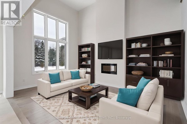 Family room - 146 Roseanne Circle, Wasaga Beach, ON L9Z0N1 Photo 4