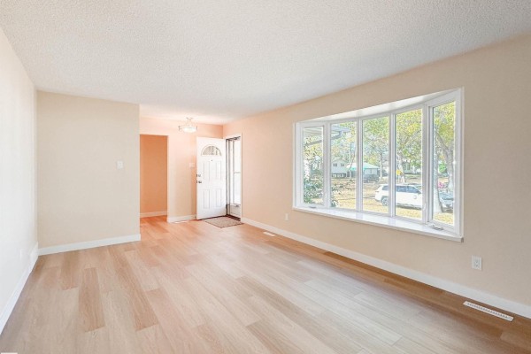 14603 59a St Nw, Edmonton, AB, photo 2