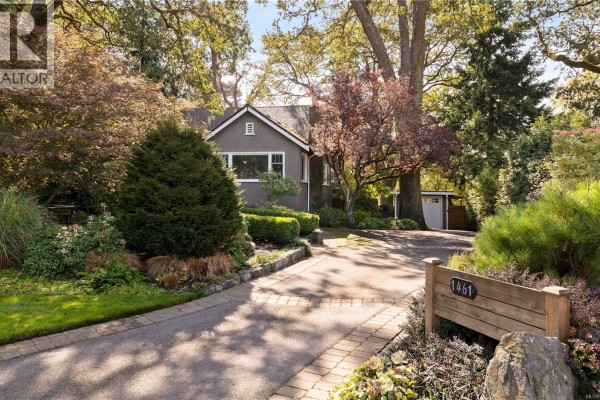 1461 Derby Rd, Saanich