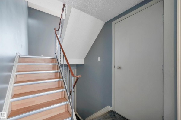 Bedroom 2 - 14644 52 St Nw, Edmonton, AB T5A3M7 Photo 5