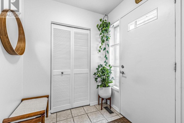 Dining room - 1465 Glen Rutley Circle, Mississauga, ON L4X1Z8 Photo 3