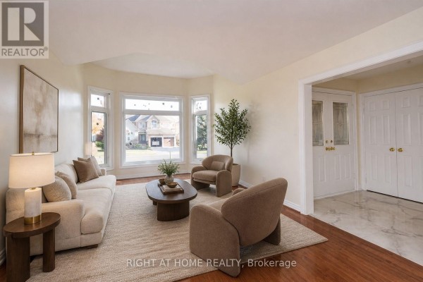 Family room - 1466 Bayshire Drive, Oakville, ON L6H6E7 Photo 4