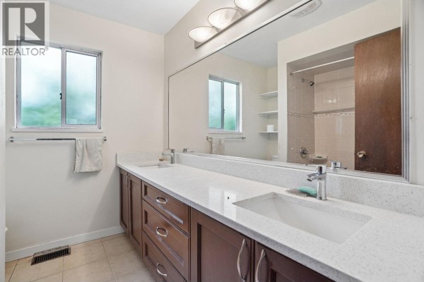 1469 E 17th Avenue, Vancouver, BC V5N2G8 Photo 5