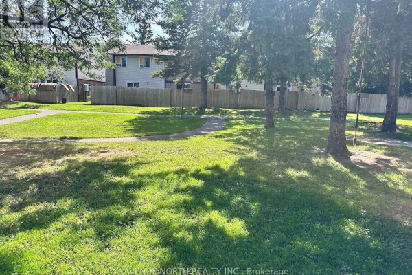 1469 Foxwell Street, Ottawa, ON K1B5J5 Photo 3