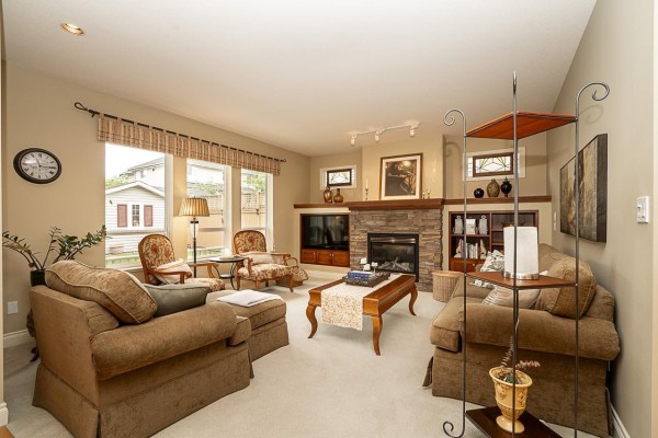 14690 73 Avenue, Surrey, BC V3S9J8 Photo 4