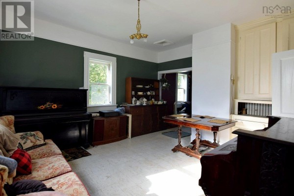Living room - 14692 Hwy#19, Strathlorne, Inverness, NS B0E1N0 Photo 5