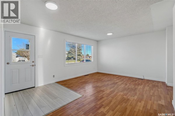 4pc Bathroom - 147 30th Street E, Prince Albert, SK S6V1Z2 Photo 4