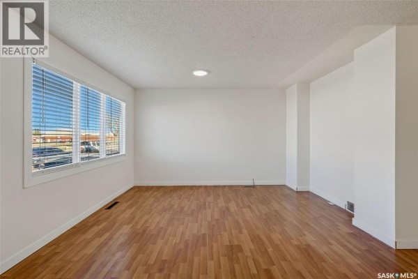 Bedroom - 147 30th Street E, Prince Albert, SK S6V1Z2 Photo 5