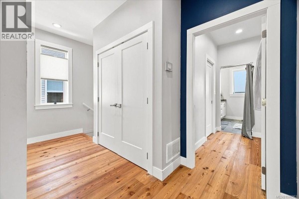 Bathroom - 147 Armins Pl, Nanaimo, BC V9T0J5 Photo 5
