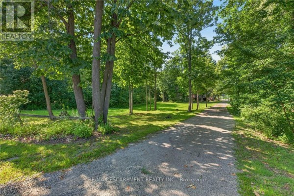 Laundry room - 147 Concession 1 Road South, Haldimand, ON N0A1E0 Photo 3