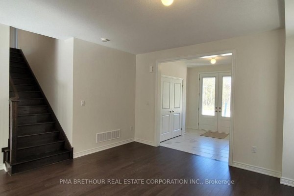 147 Dovedale Drive, Georgina, ON, photo 2