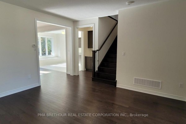 147 Dovedale Drive, Georgina, ON, photo 3