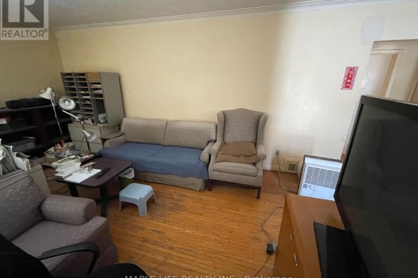 147 Earlton Road, Toronto, ON M1T2R8 Photo 4