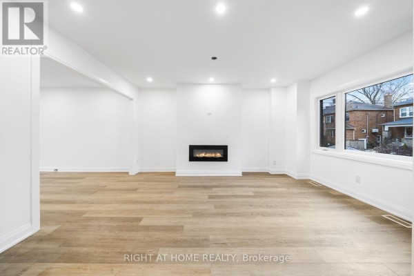 Primary Bedroom - 147 Forman Avenue, Toronto, ON M4S2R9 Photo 4