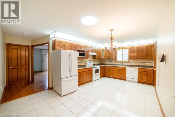 Primary Bedroom - 147 Locheed Drive Unit# Main, Hamilton, ON L8T4Z7 Photo 4