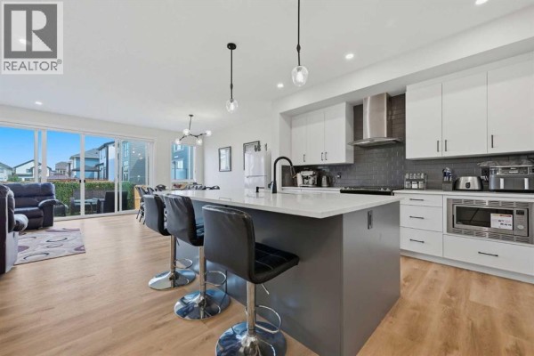 5pc Bathroom - 147 Magnolia Path Se, Calgary, AB T3M3X6 Photo 3