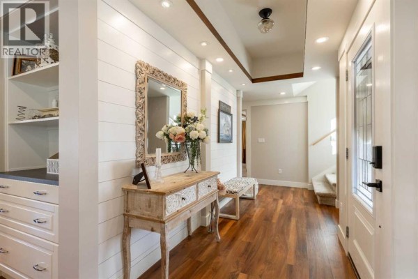 Foyer - 147 S 4 Street E, Magrath, AB T0K1J0 Photo 4