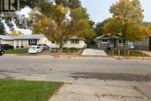 147 Thomson Avenue, Regina
