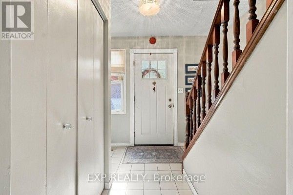 147 Walmer Gardens, London North, ON N6G4H3 Photo 4