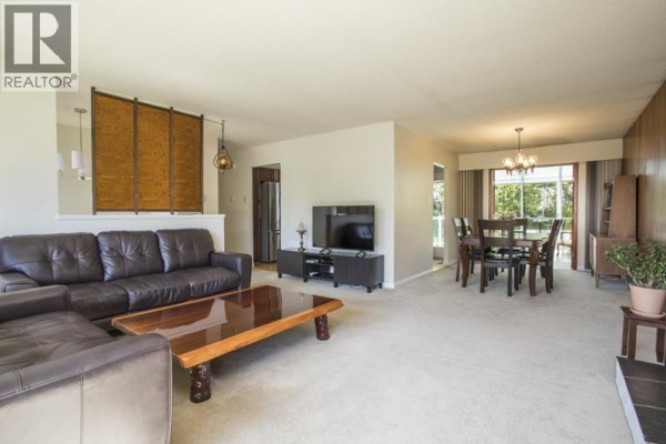 1470 June Crescent, Port Coquitlam, BC V3C2Y1 Photo 4