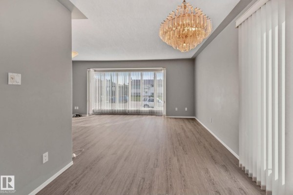 Primary Bedroom - 14724 73 St Nw, Edmonton, AB T5C0V8 Photo 5