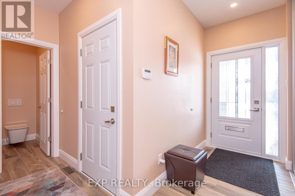 Living room - 1473 Rosebella Avenue W, Ottawa, ON K1T1E5 Photo 5