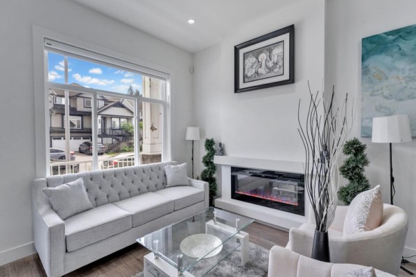 14745 62 Avenue, Surrey, BC V3S6N4 Photo 4
