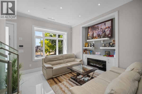 1475 E 55th Avenue, Vancouver, BC V5W3R6 Photo 5