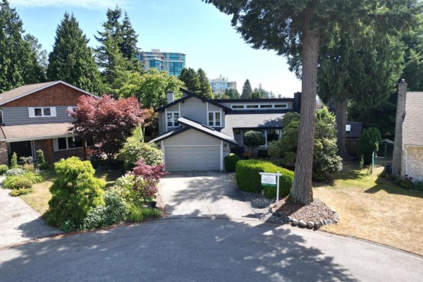 14756 16a Avenue, Surrey, BC V4A5M7 Photo 2
