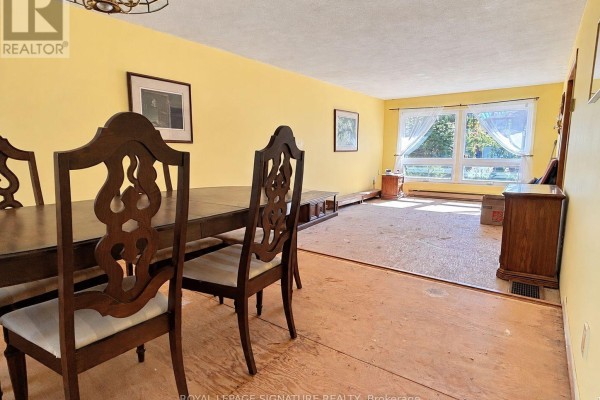1476 Fieldlight Boulevard, Pickering, ON, photo 2